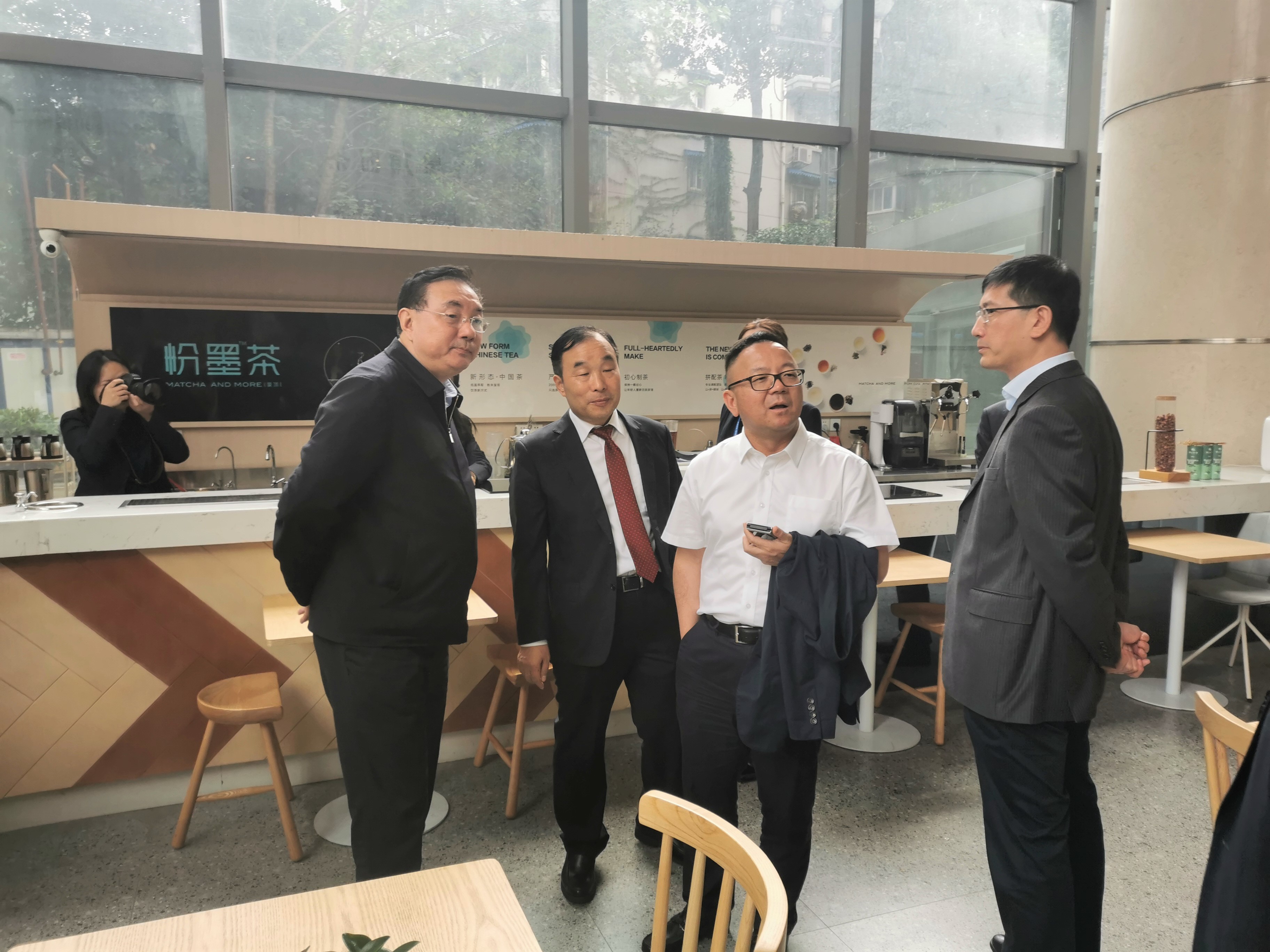 四川省国资委,贵州省国资委主要领导带队来川投集团调研